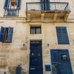 3 At Palazzo Seraphim Boutique Living In St Julians 4*
