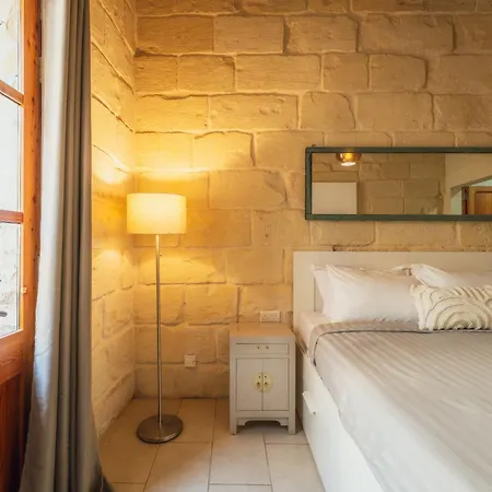 3 At Palazzo Seraphim Boutique Living In St Julians 4*