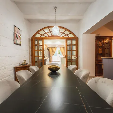 3 At Palazzo Seraphim Boutique Living In St Julians Saint Julian's