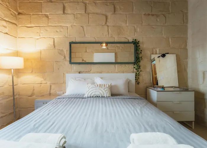 3 At Palazzo Seraphim Boutique Living In St Julians 4*