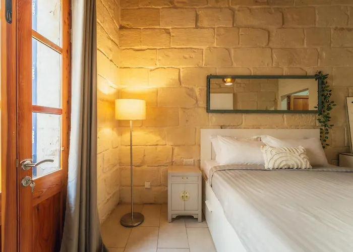 3 At Palazzo Seraphim Boutique Living In St Julians 4*