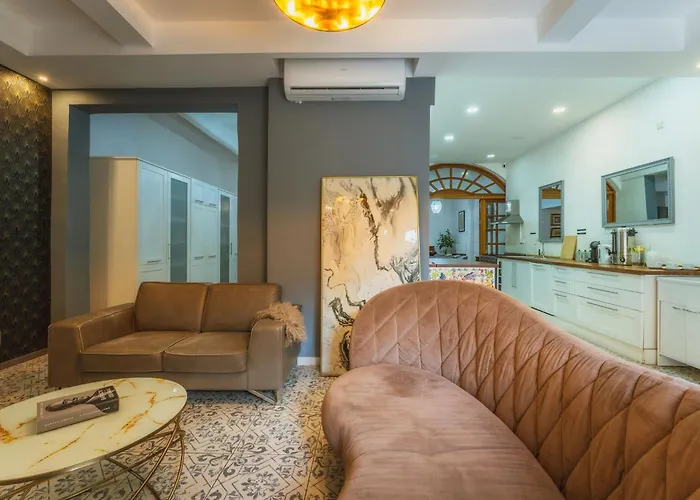 3 At Palazzo Seraphim Boutique Living In St Julians 4*