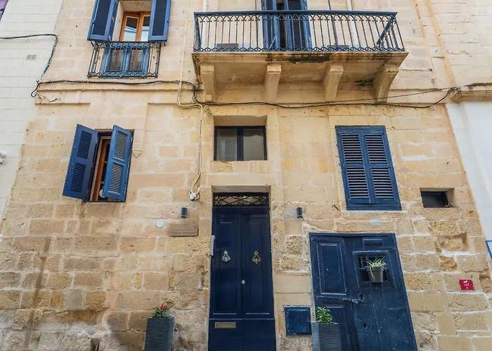 3 At Palazzo Seraphim Boutique Living In St Julians 4*