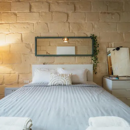 3 At Palazzo Seraphim Boutique Living In St Julians 4*