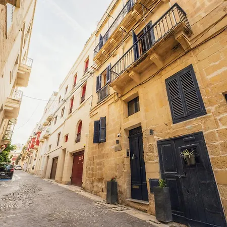 3 At Palazzo Seraphim Boutique Living In St Julians Pensjonat St. Julian's