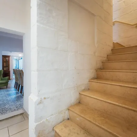 Pensjonat 3 At Palazzo Seraphim Boutique Living In St Julians 4*