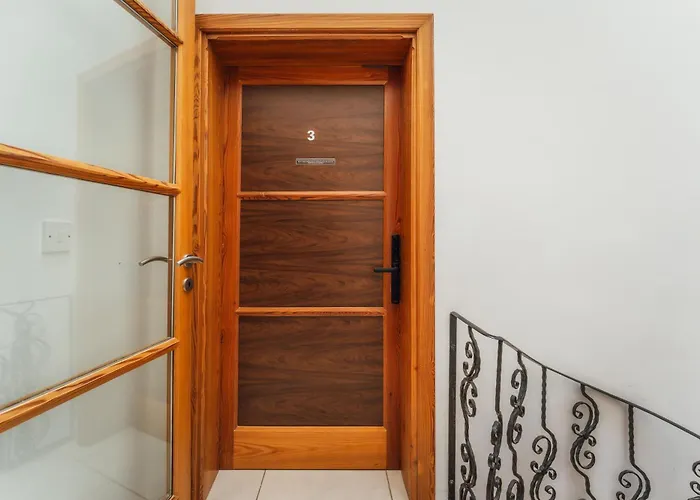 3 At Palazzo Seraphim Boutique Living In St Julians Gasthof