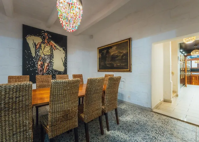 3 At Palazzo Seraphim Boutique Living In St Julians Gasthof