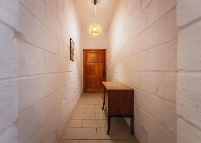 3 At Palazzo Seraphim Boutique Living In St Julians Gasthof San Ġiljan