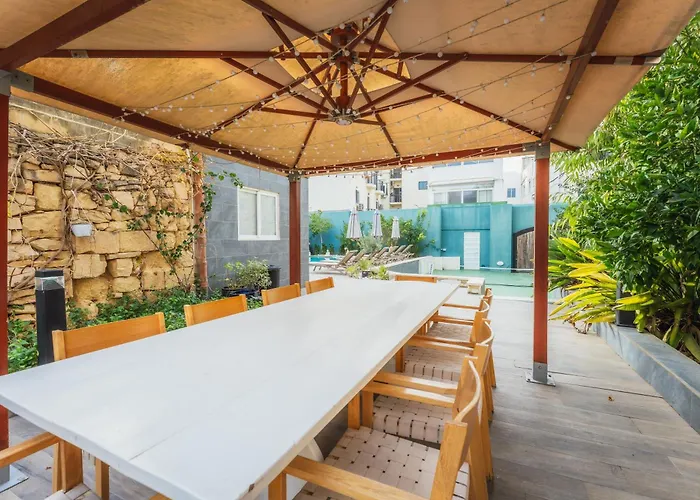 3 At Palazzo Seraphim Boutique Living In St Julians Gasthof San Ġiljan